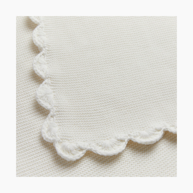 Loomsake Scalloped Blanket - Ivory, Os.