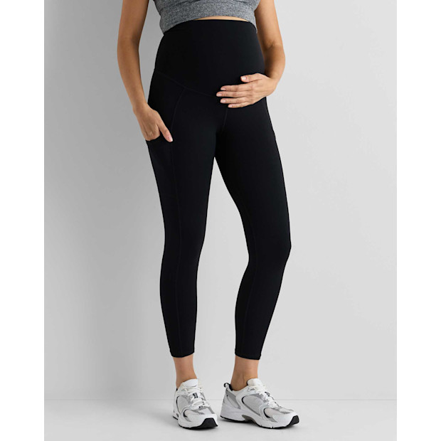 Quince Ultra-Form Maternity Pocket Leggings in Black.