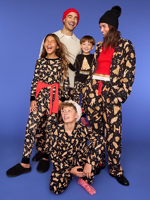 Old Navy Old Navy x Star Wars Snug-Fit Pajama Set.