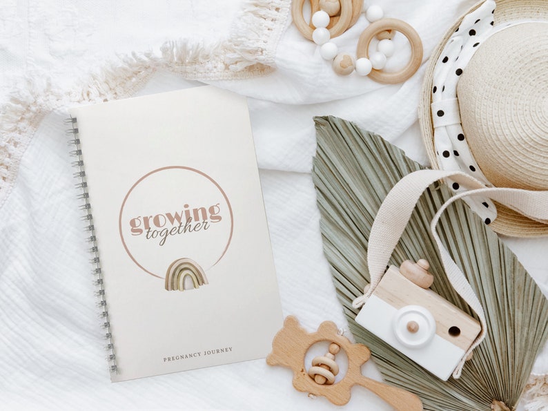 GreenBabyDeals Surrogate Pregnancy Journal - $26.50.