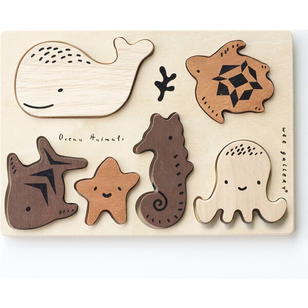 Wee Gallery Wooden Tray Puzzle.