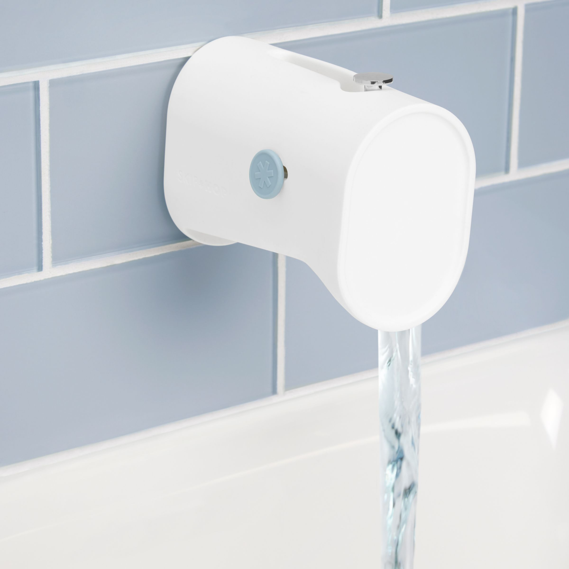 Skip Hop Wave 4-in-1 Bath Tub & Accessories Bundle.