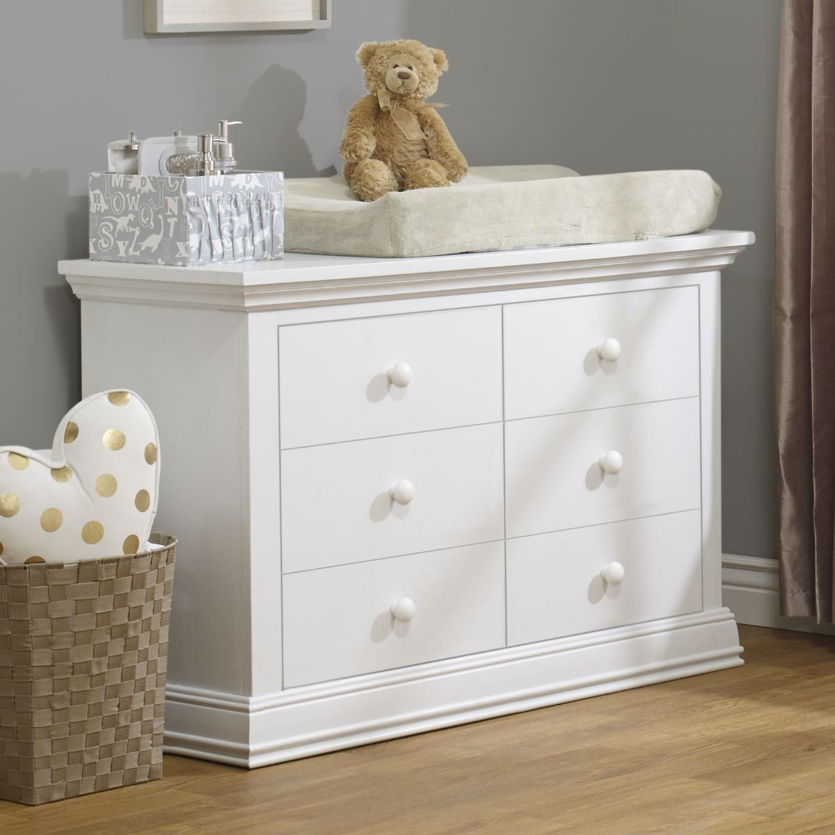 Sorelle Modesto Double Dresser - White.