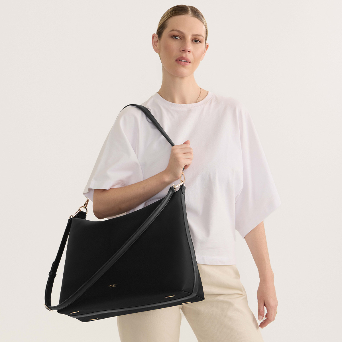 Mina Baie Sienna Nylon - Black, Full.