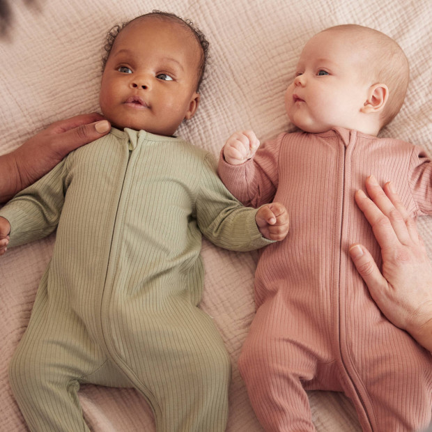 MORI Ribbed Clever Zip Footed Baby Pajamas - Ribbed Rose, 3-6 M.