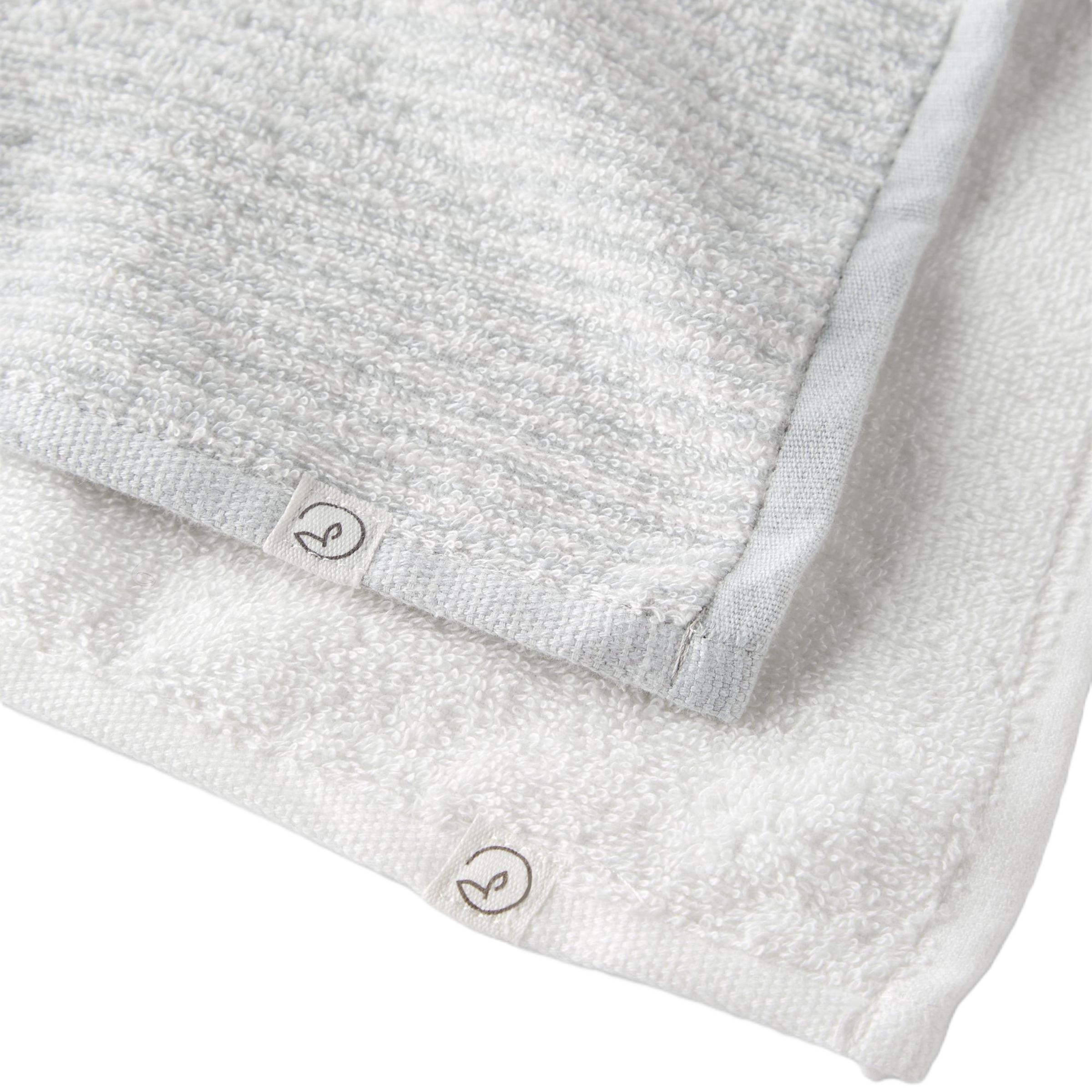 Carter's 2-Pack Organic Cotton Towels.