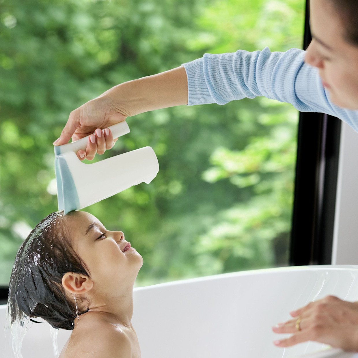 Skip Hop Wave Waterfall Bath Rinser.