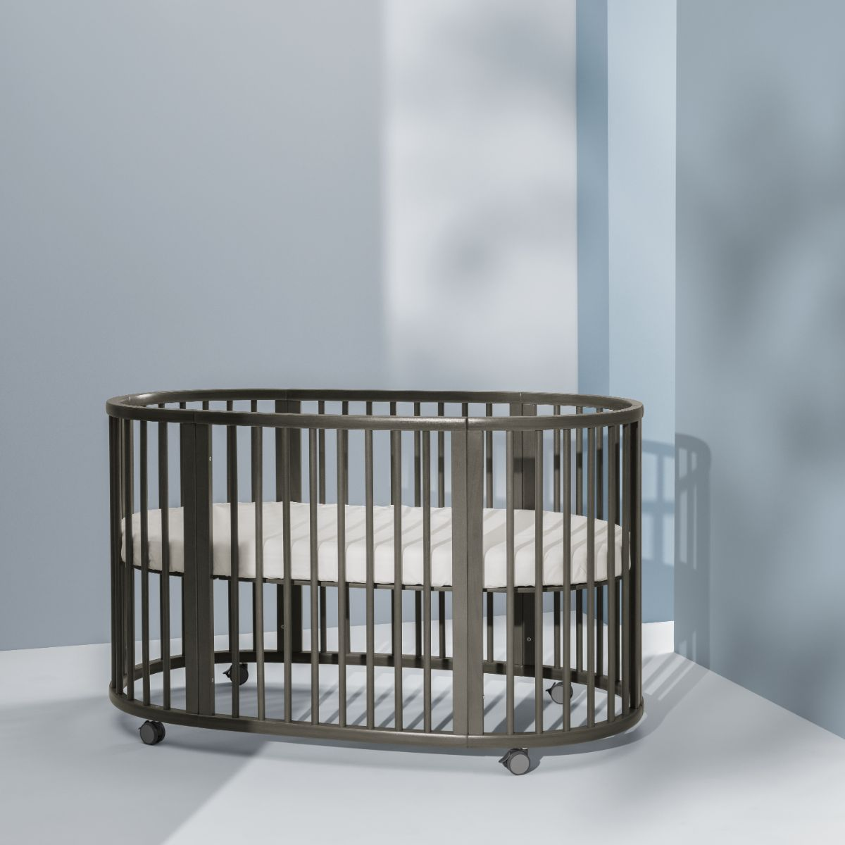 ベビーベッド　ストッケ Stokke Sleepi Bed Hazy Gray Amazon.com : Stokke Sleepi Bed V3, Hazy Grey - Suitable for