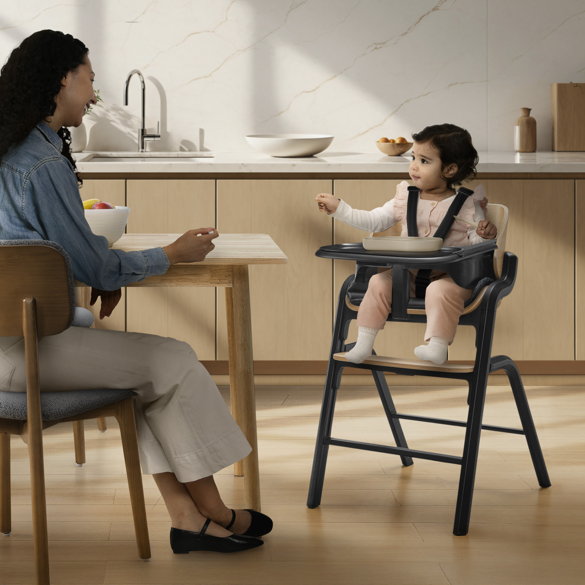 Bellini Parma 3-in-1 High Chair - Black And Natural.