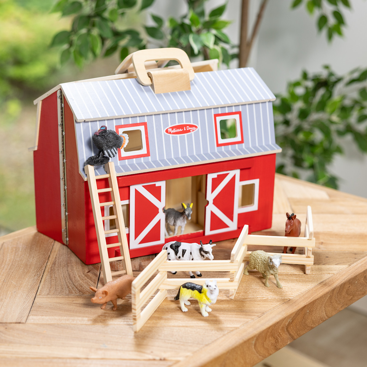 Melissa & Doug Fold & Go Barn.