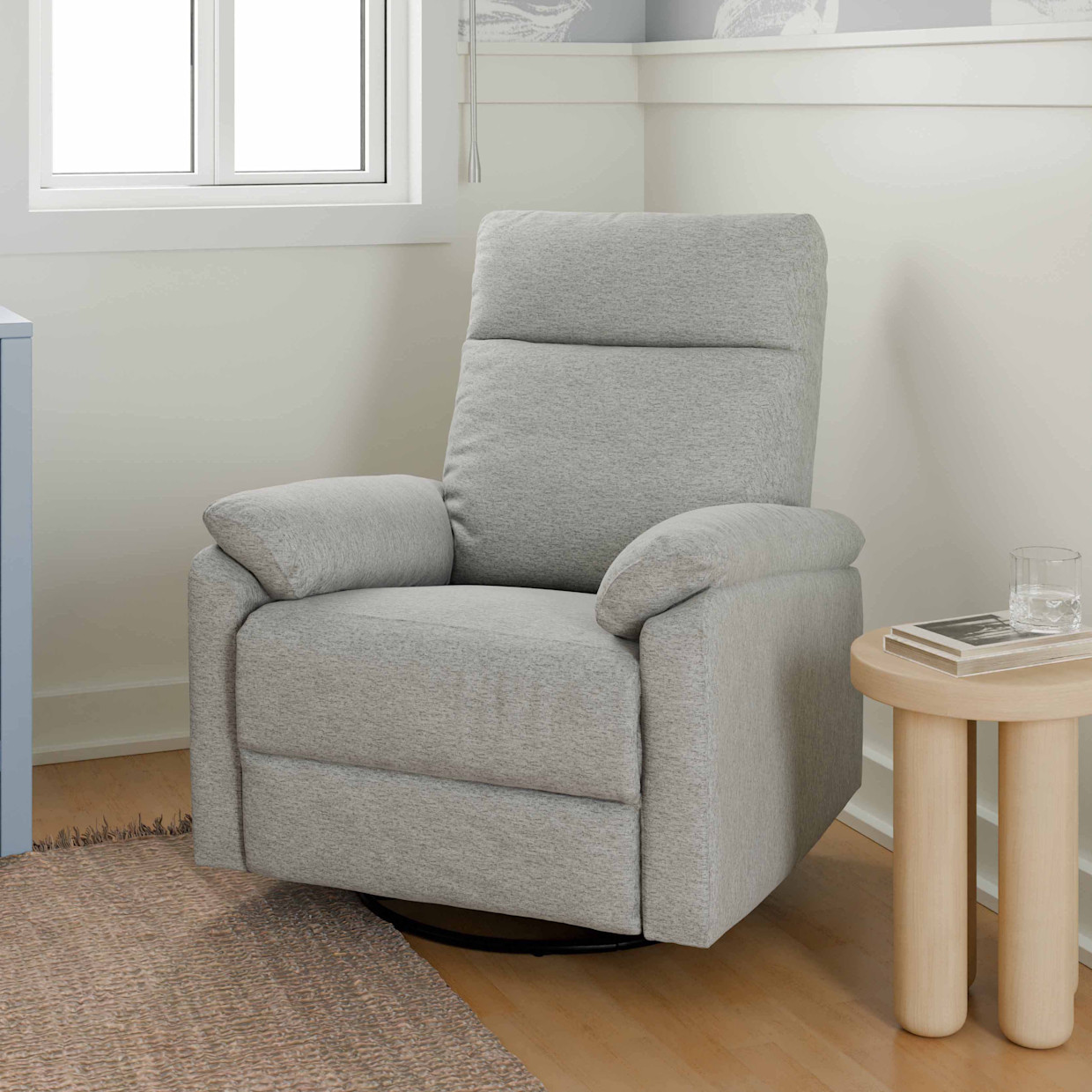 daVinci Suzy Electronic Recliner and Swivel Glider - Frost Grey.