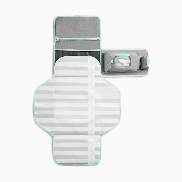 Munchkin Antimicrobial Changing Kit XL.