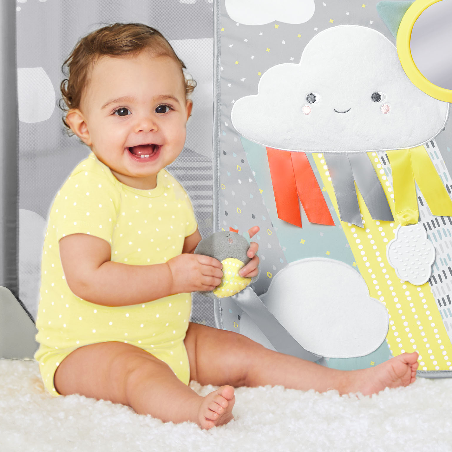 skip hop playview clouds expandable enclosure