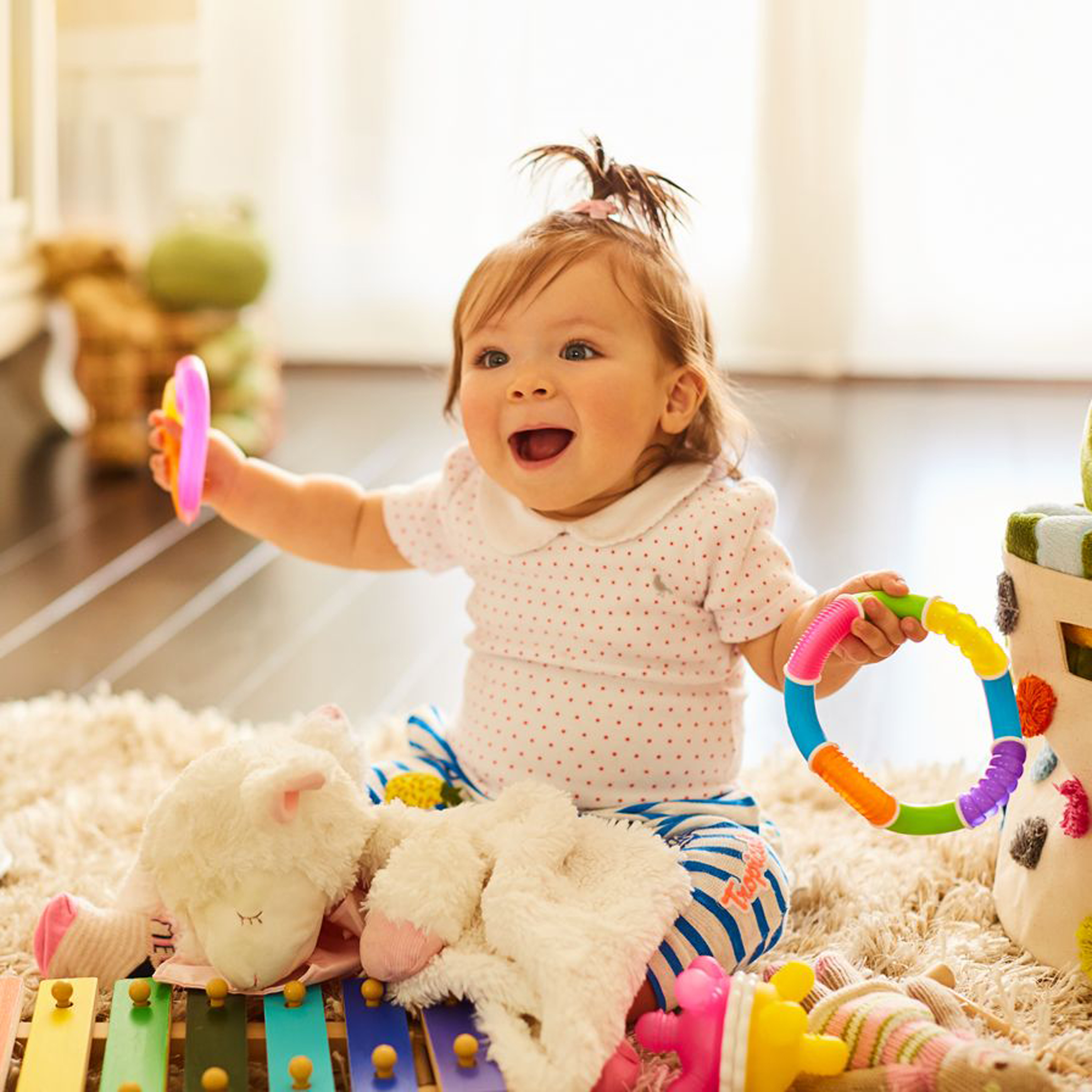 Munchkin Twisty Figure 8 Teether.