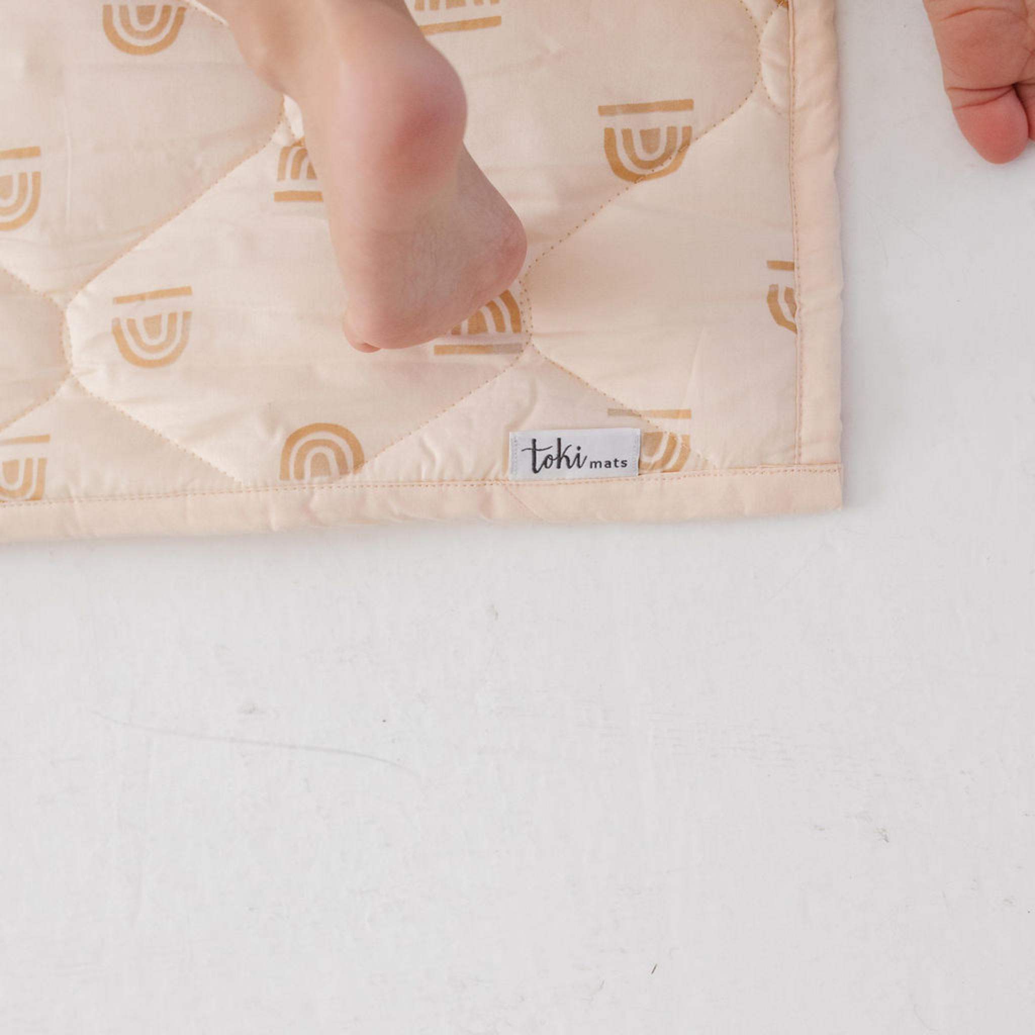 Toki Mats Outdoor Water resistant Play Mat Blanket Rainbow Stamp In