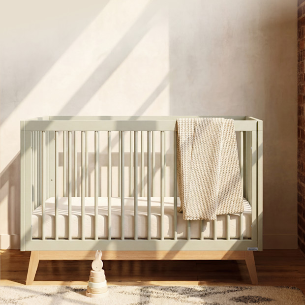 dadada Soho 3-in-1 Convertible Crib.