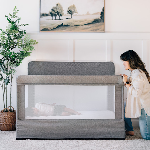 Baby Delight Lunaire Full-Size Mesh Crib & Playard.