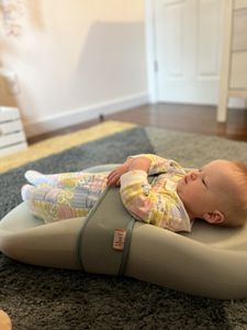 Movi Movi Cocoon™ | Safe and Non-Toxic Diaper Changing Pad.