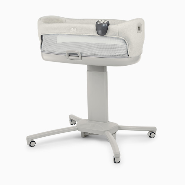 Chicco Close To You 3-In-1 Bedside Bassinet.