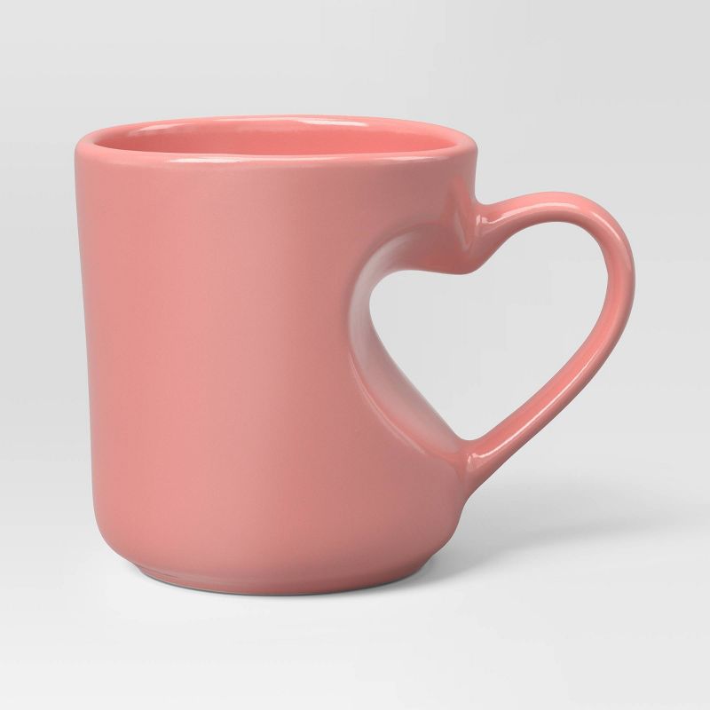Threshold 13 Fl Oz Stoneware Heart Handle Mug Pink.