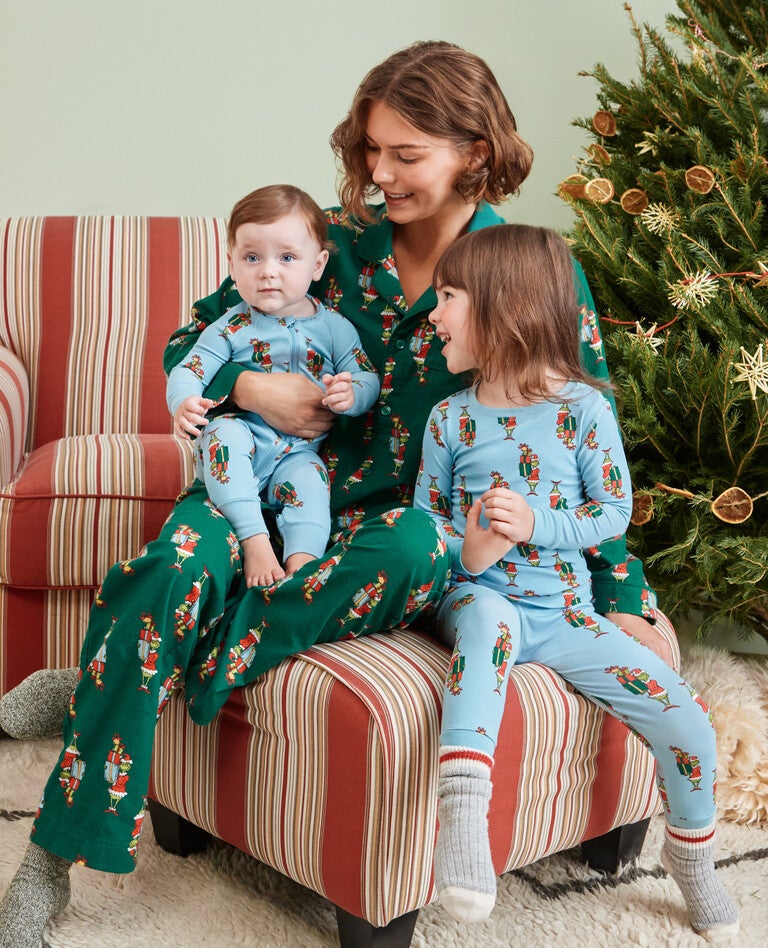 Dr. Seuss Grinch Mix & Match Family Pajamas .