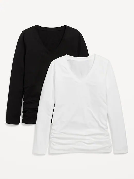 Old Navy Maternity 2-Pack EveryWear Fitted V-Neck T-Shirt.