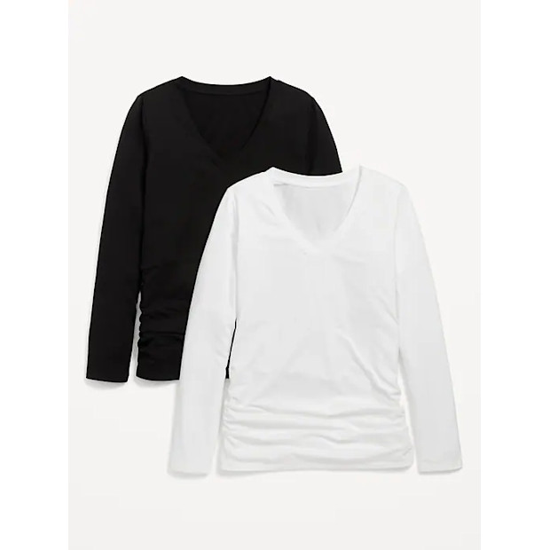 Old Navy Maternity 2-Pack EveryWear Fitted V-Neck T-Shirt.