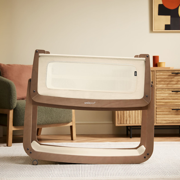 Snüz SnuzPod5 Bedside Bassinet.
