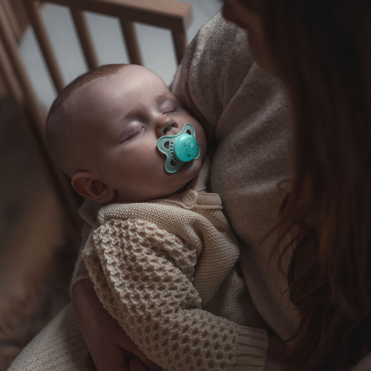 MAM Day & Night Pacifiers 0-6 Months (4 Pack).