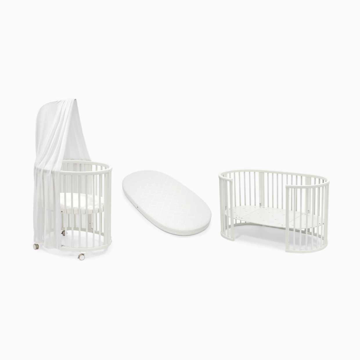 Stokke Sleepi3-in-1 Convertible Crib with Mattresses and Extension Kit - White/White.