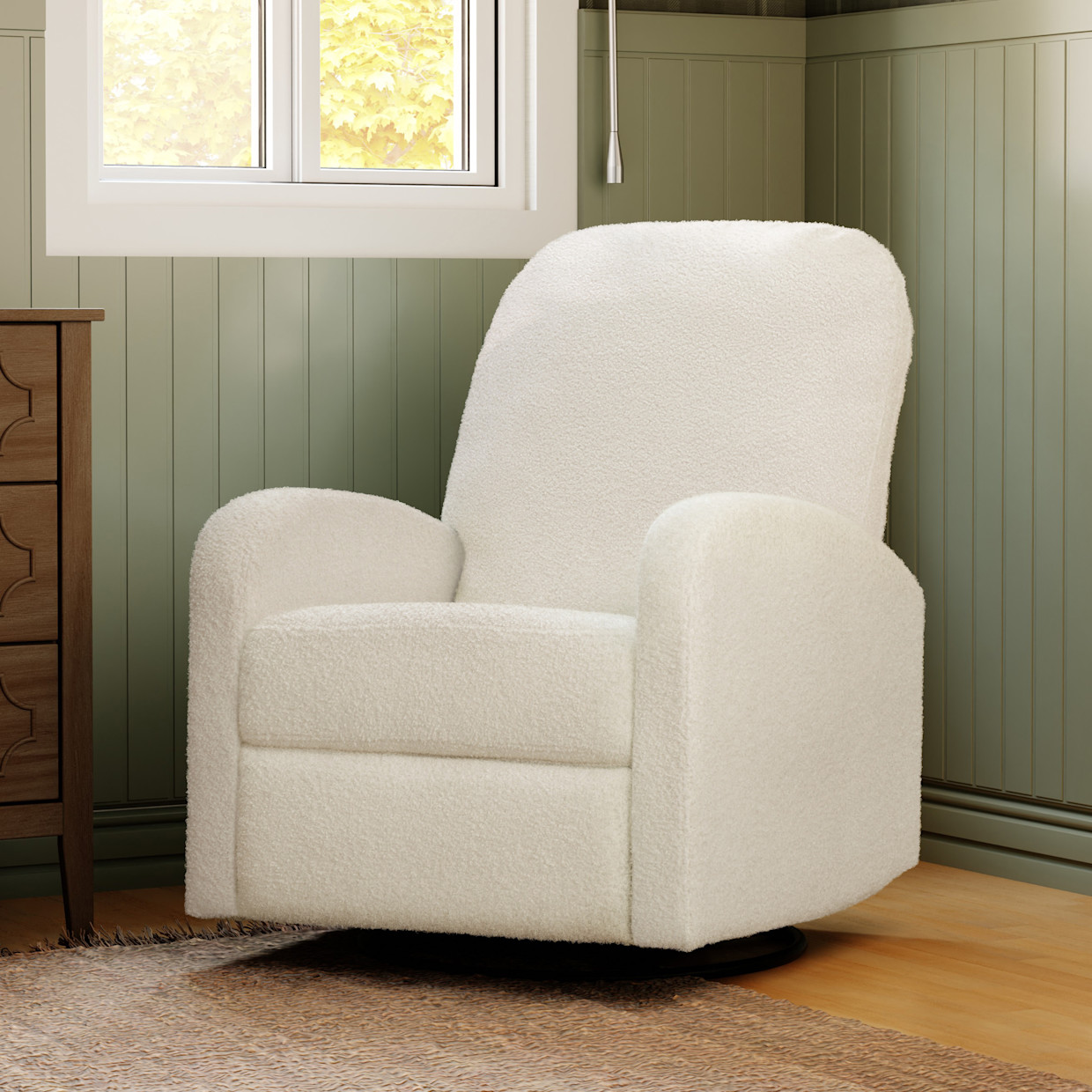 daVinci Calder Manual Swivel Recliner - Cozy Cream Boucle.