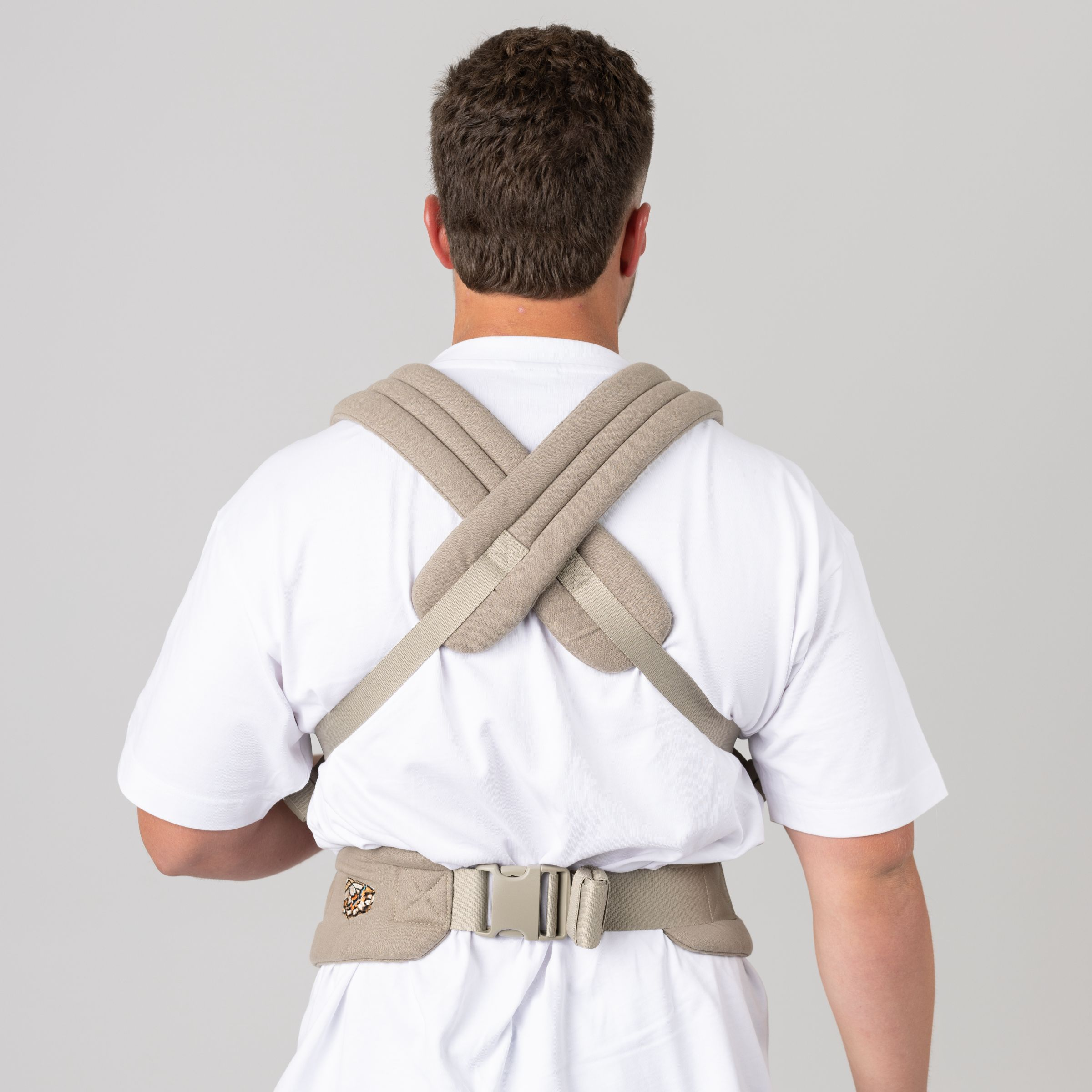 MABĒ The Monarch Baby Buckle Carrier - Stone Sage.