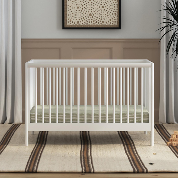 daVinci Birdie 3-in-1 Convertible Crib.