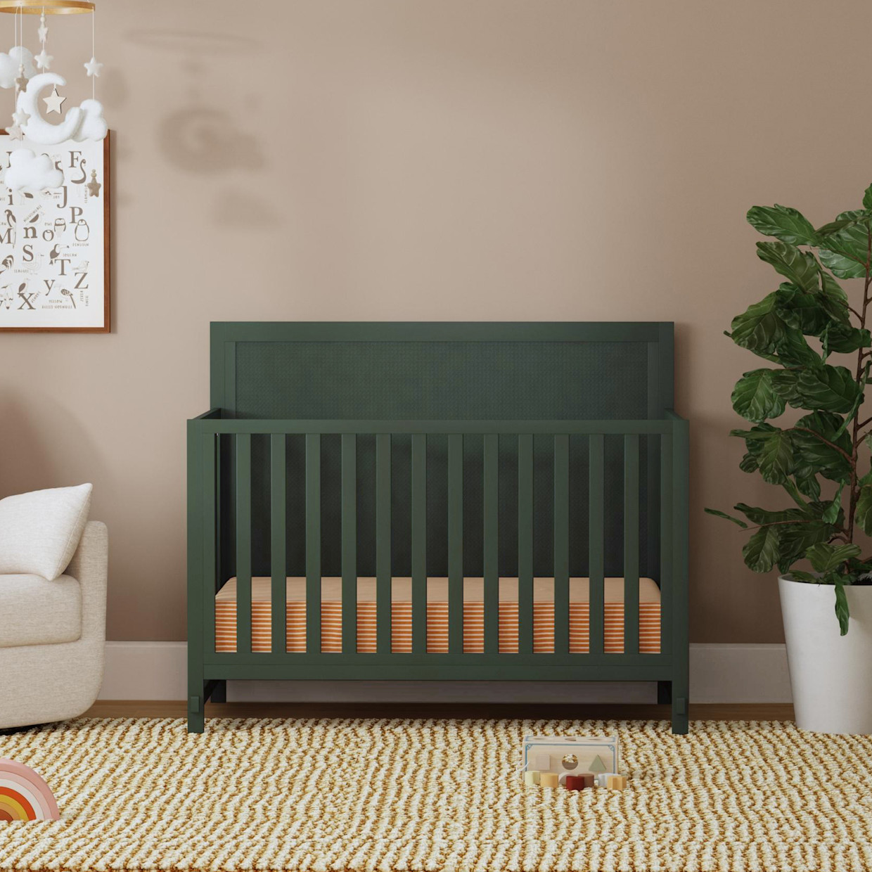 daVinci Margot 4-in-1 Convertible Crib - Forest Green.