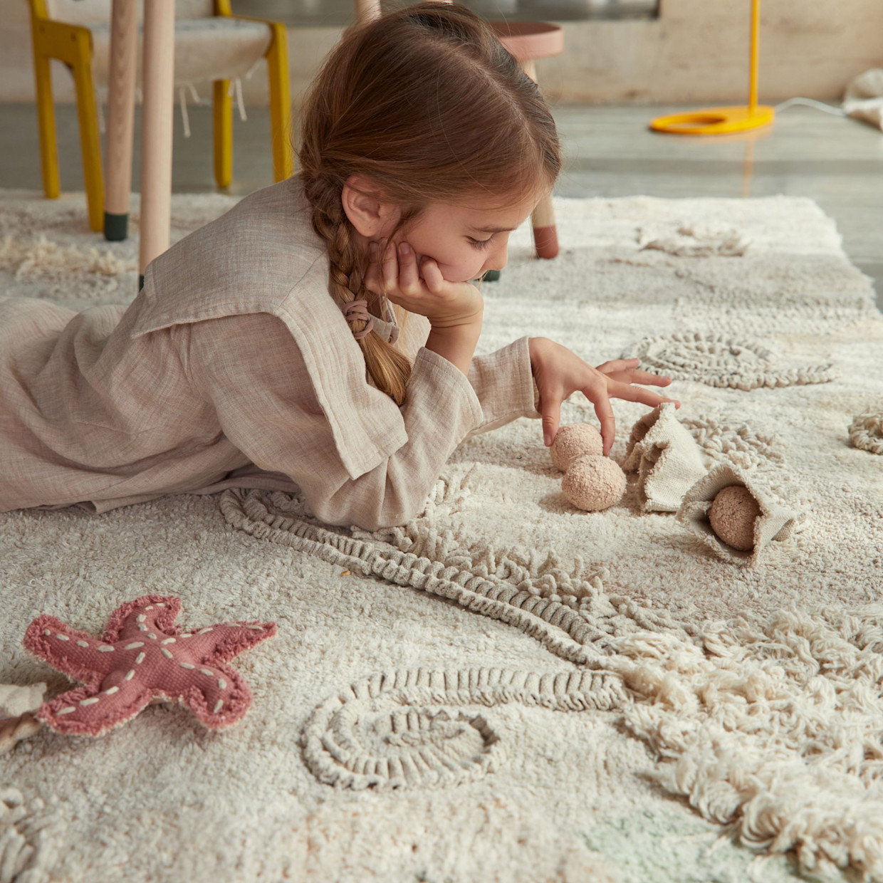 Lorena Canals Seabed Washable Play Rug - Natural, 4' 7" X 6' 7".