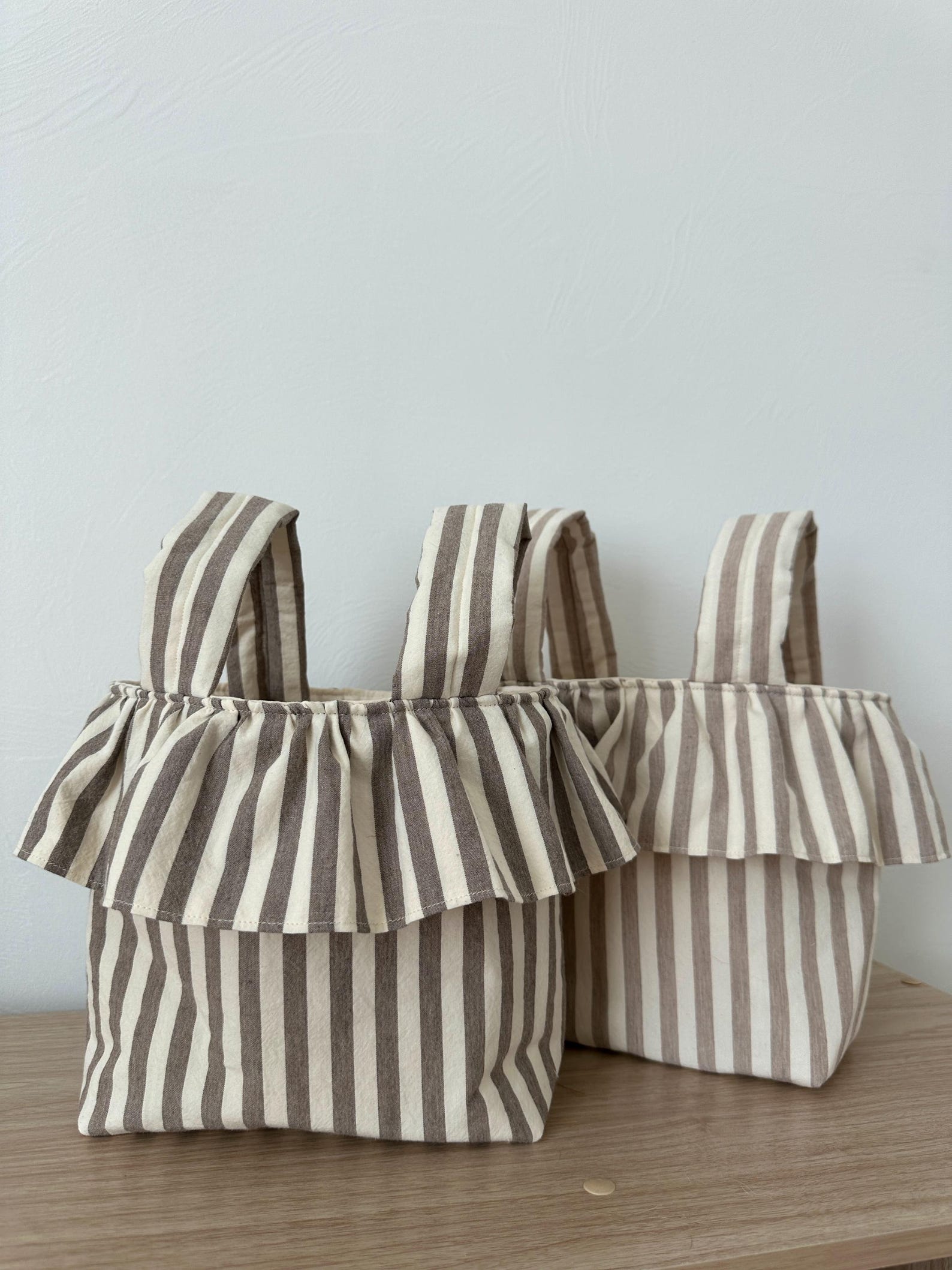 Ruffle Stroller Bag.