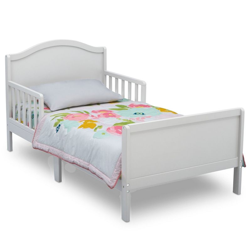 Delta Children Bennett Toddler Bed.
