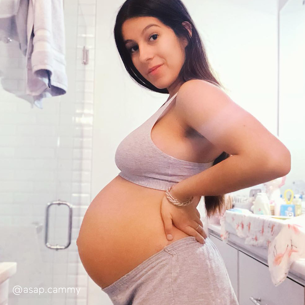 40-weeks-pregnant-bump-@asap.*앱을 실행한 후 사이트에서
