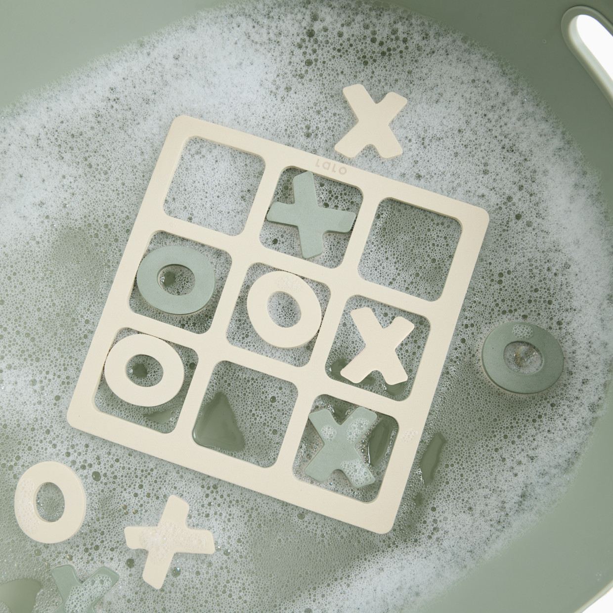 Lalo Bathtime Tic Tac Toe.