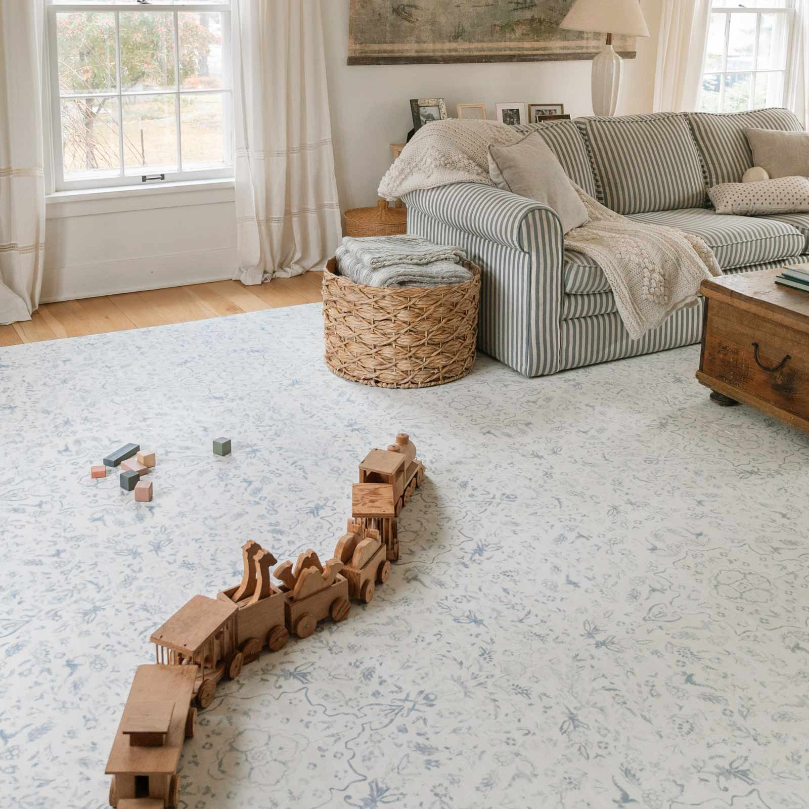 House of Noa Little Nomad Play Mat | Emile - Delft Blue, 8X10.