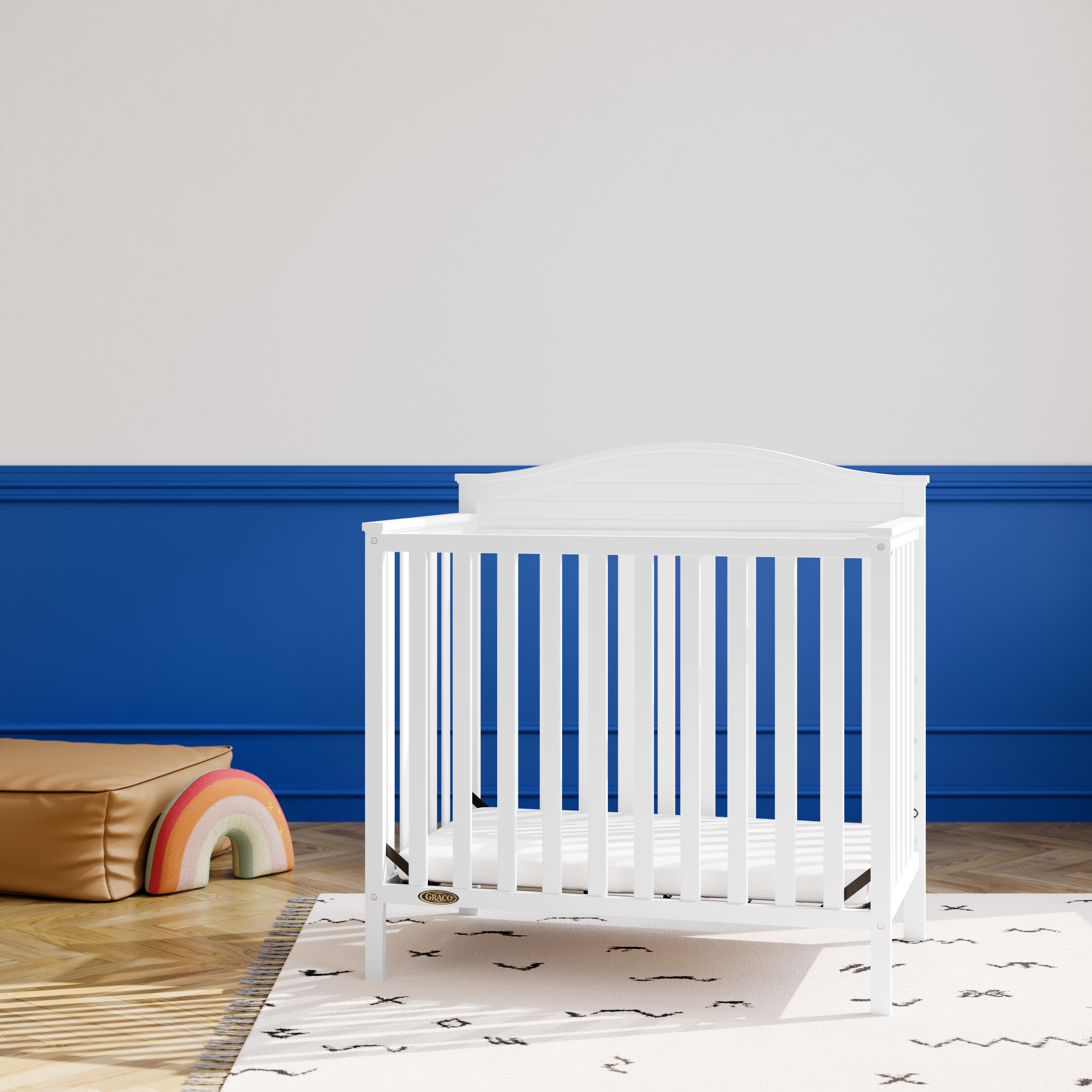 Graco Stella 4-in-1 Convertible Mini Crib - White.