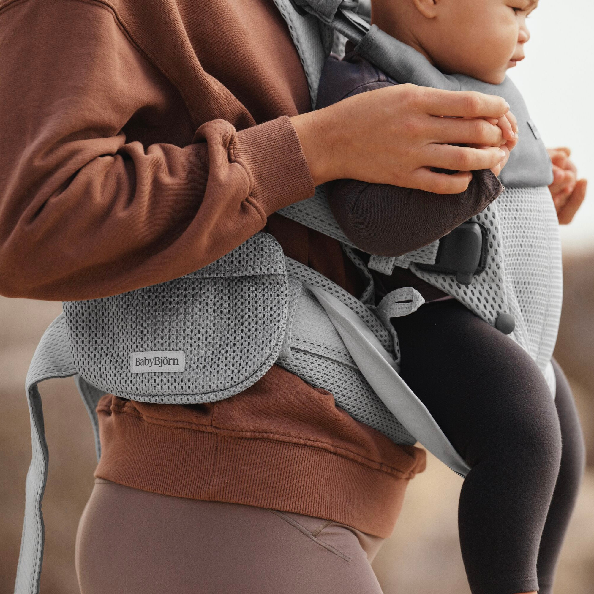 BabyBjörn Baby Carrier Harmony with Pocket Pouch Bundle