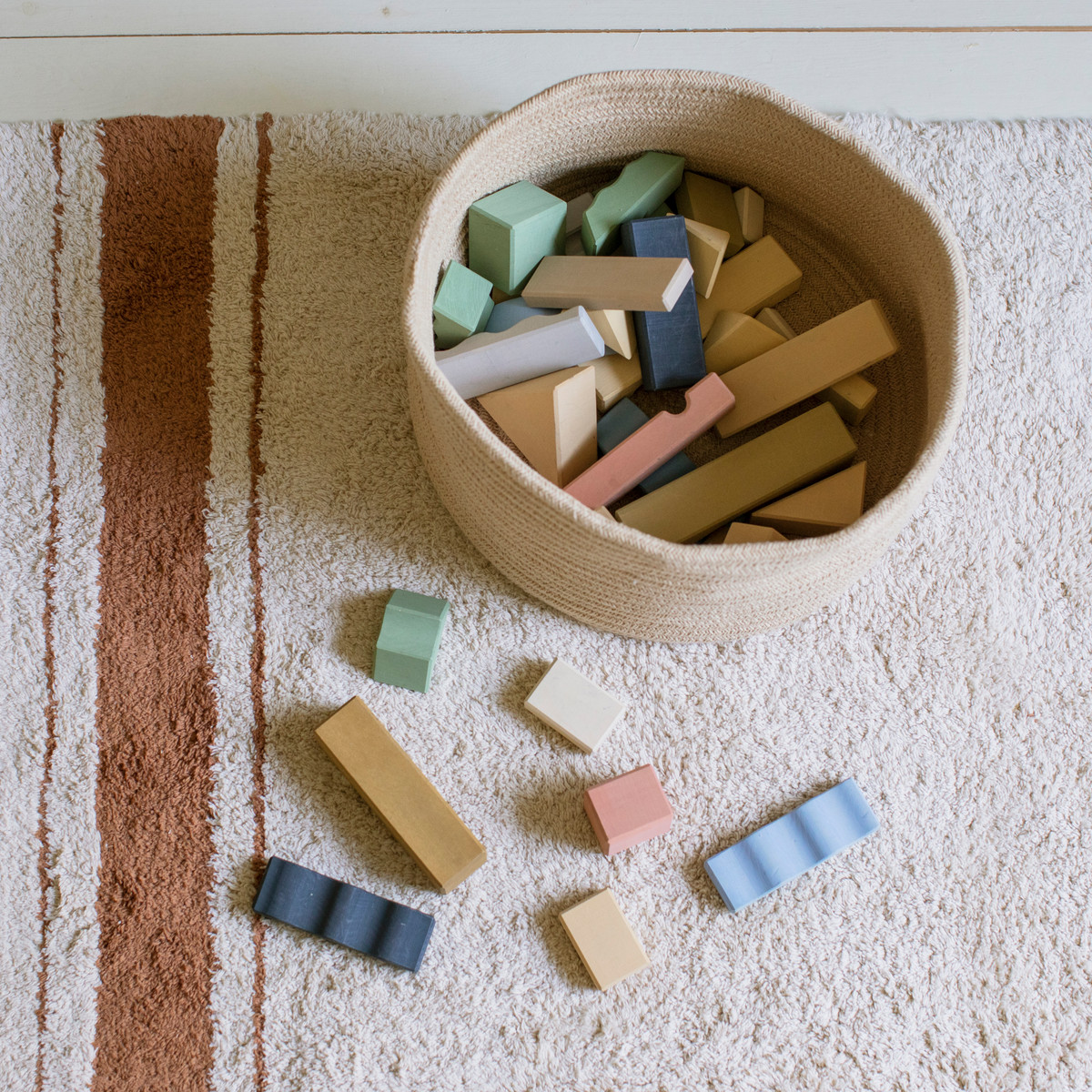 Lorena Canals Gram Basket - Golden.