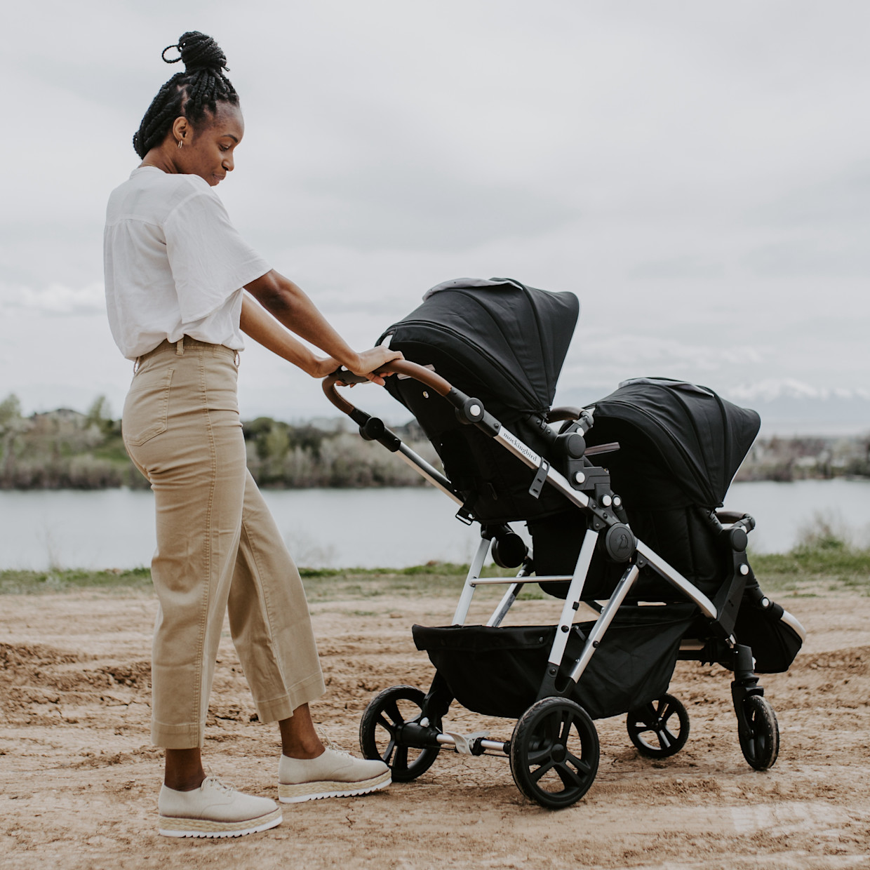 Mockingbird Single-to-Double Stroller 2.0 - Sky/Windowpane Canopy With Penny Leather.