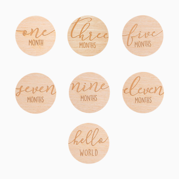 Pearhead Wooden Milestone Props.