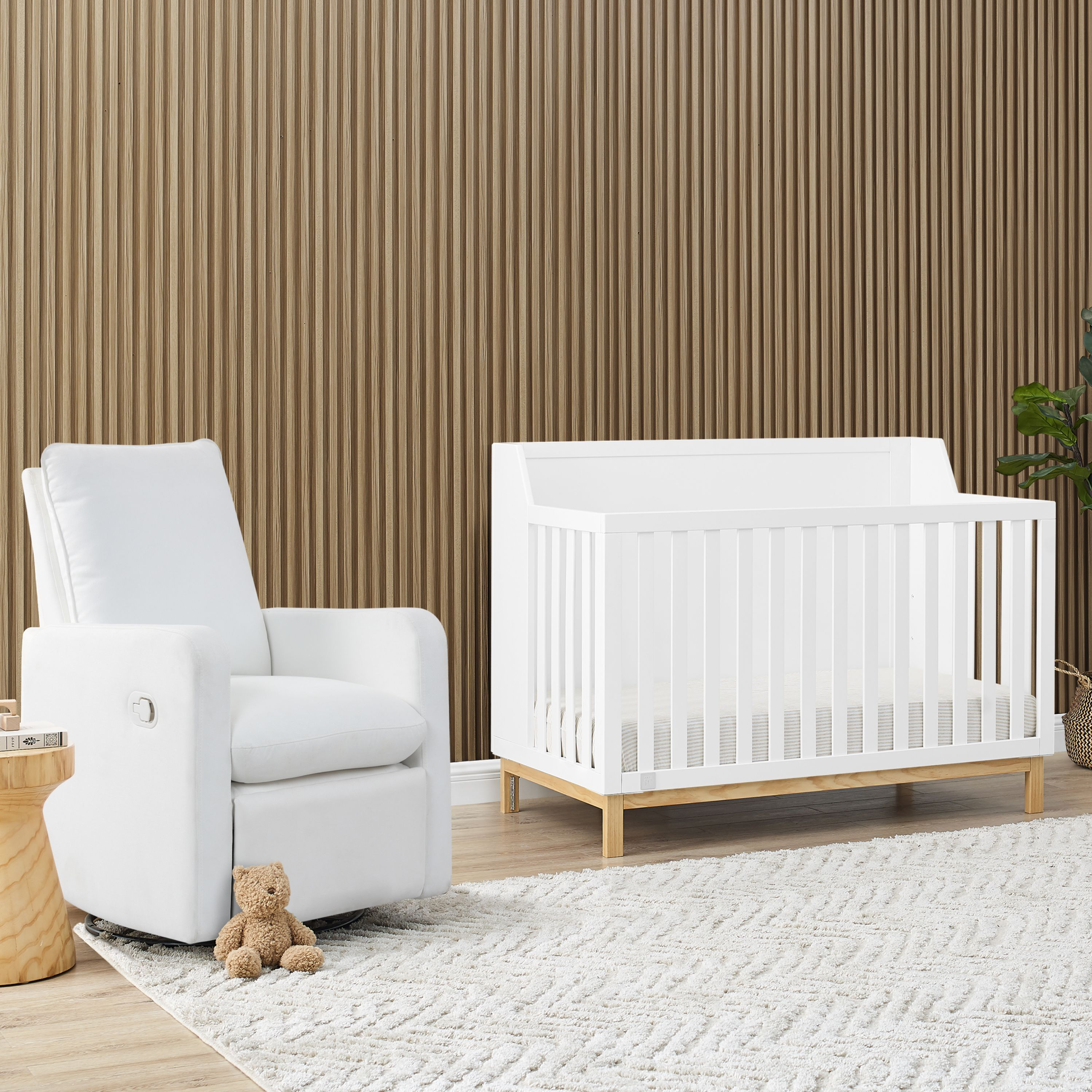 Delta Children babyGap Oxford 6-in-1 Convertible Crib.