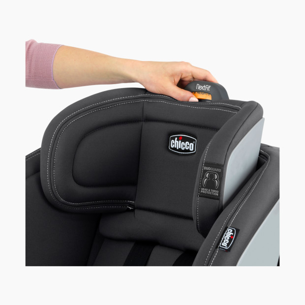 Chicco NextFit Sport Convertible Car Seat - Black.