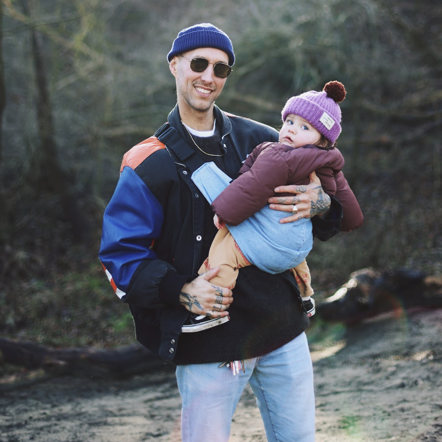 Wildride Toddler Carrier - Light Denim Wash.