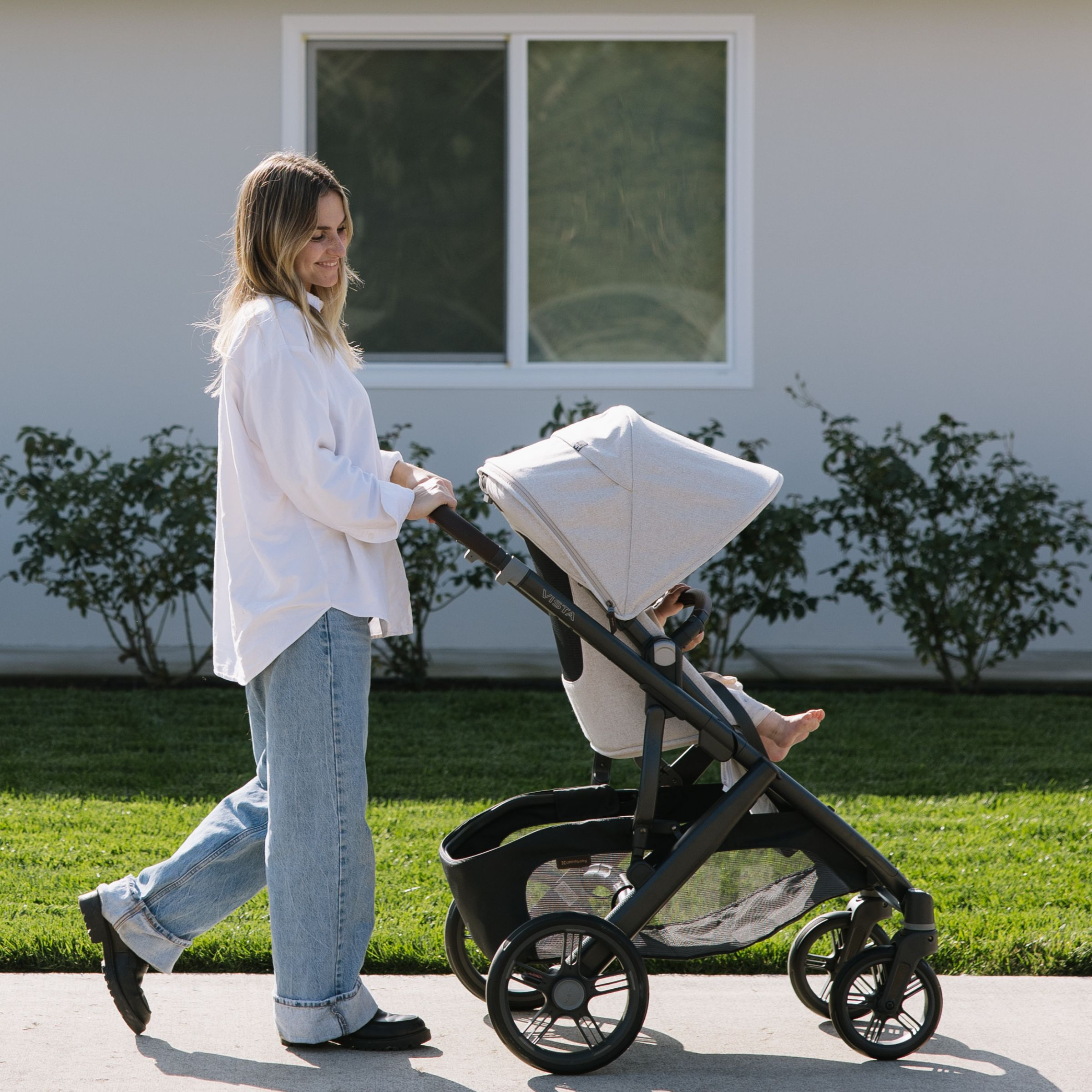 UPPAbaby Vista V3 Stroller & Mesa V3 Infant Car Seat Travel System - Evelyn.