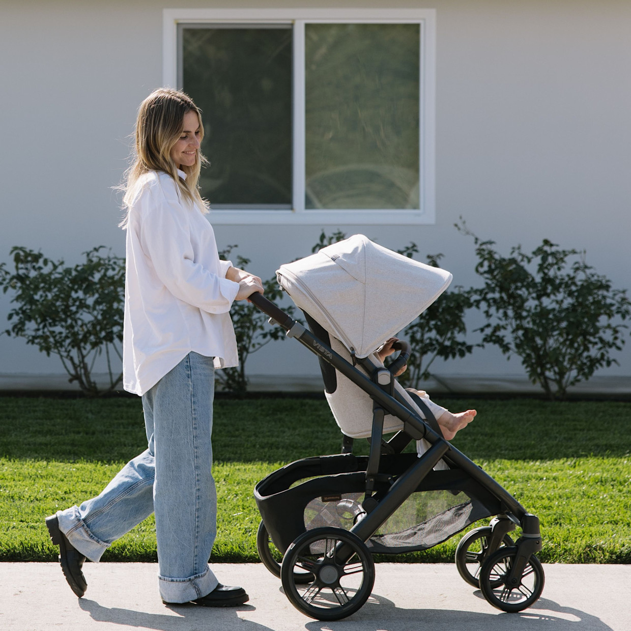 UPPAbaby Vista V3 Stroller & Mesa V3 Infant Car Seat Travel System - Evelyn.